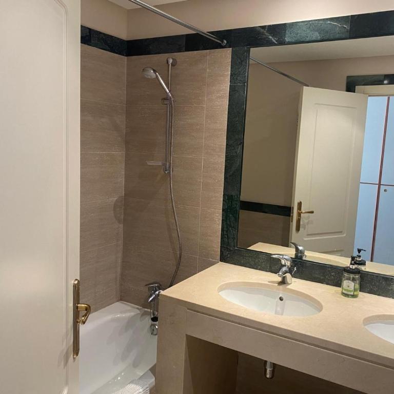 Altos De La Quinta - One-Bedroom Apartment - 19