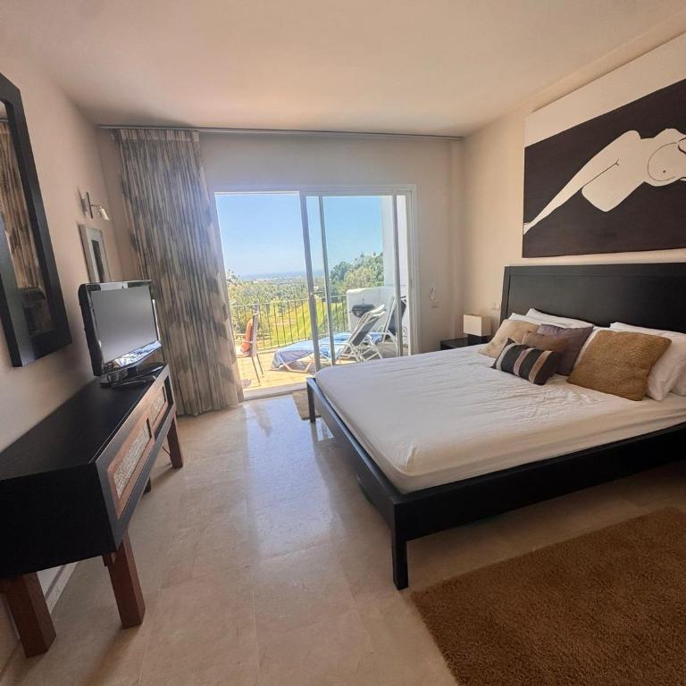 Altos De La Quinta - One-Bedroom Apartment - 21