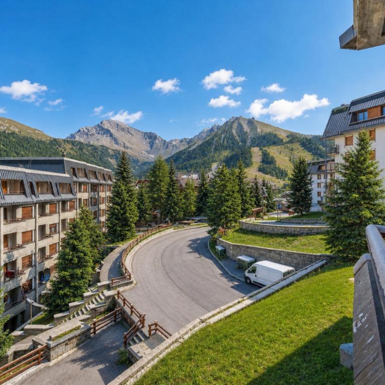 Hostdomus - Yellow Suite - Monolocale Familiare - 1