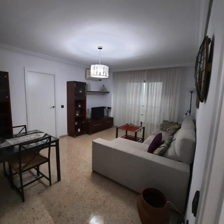 Gonzalo Bilbao - Three-Bedroom Apartment - 1
