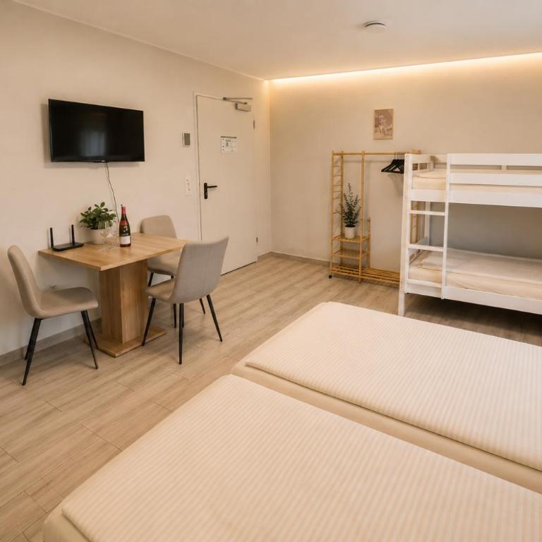 Prime Apartment Hotel - Camera Matrimoniale con Bagno Privato - 8