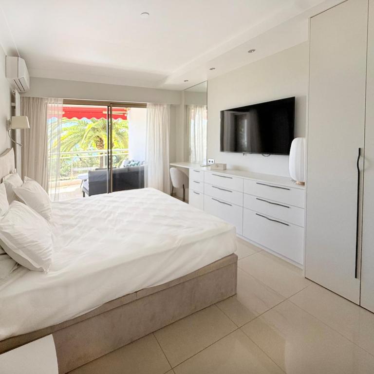 Charming two bedrooms, sea view, private parking, beach within walking distance - Appartement 2 Chambres avec Terrasse et Vue sur la Mer - 14