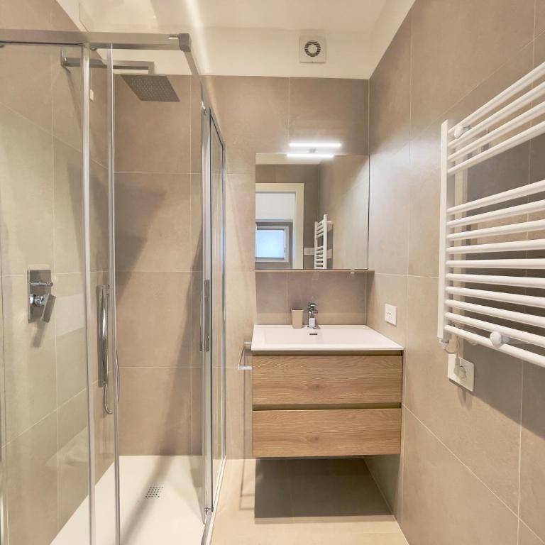 Riviera Residence - Appartamento con 2 Camere da Letto e Vista Giardino - 13
