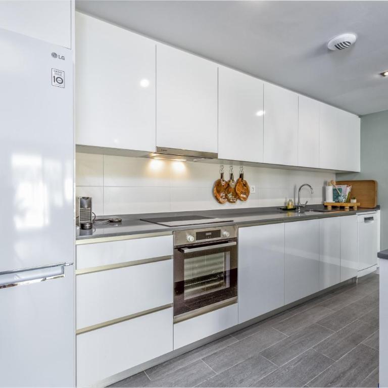 ViVi Homes - Casa Leo - Terrace - Pool - Gym - Two-Bedroom Apartment with Terrace - 6