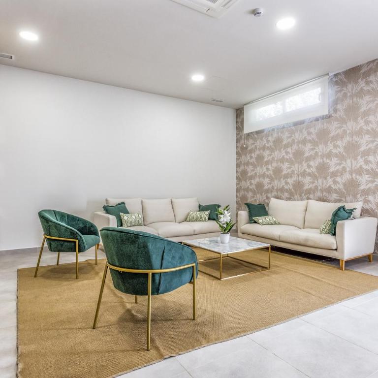 ViVi Homes - Casa Leo - Terrace - Pool - Gym - Two-Bedroom Apartment with Terrace - 24