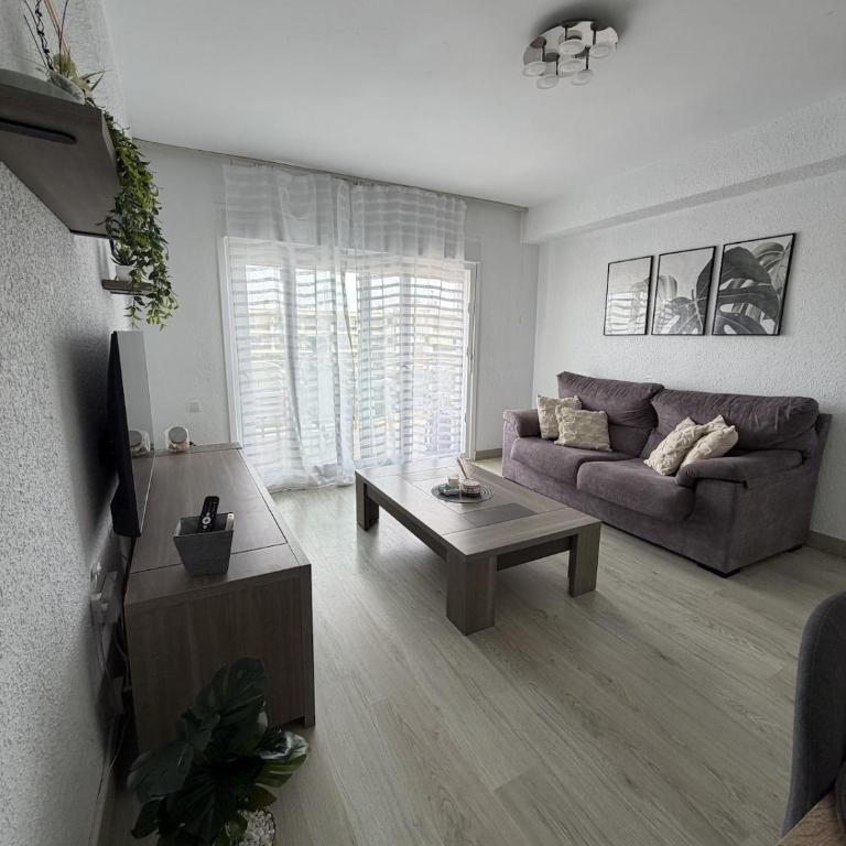 Ático con terraza cerca de la playa en Salou - Apartamento de 3 dormitorios - 10
