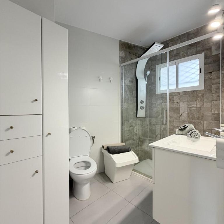Ático con terraza cerca de la playa en Salou - Apartamento de 3 dormitorios - 14