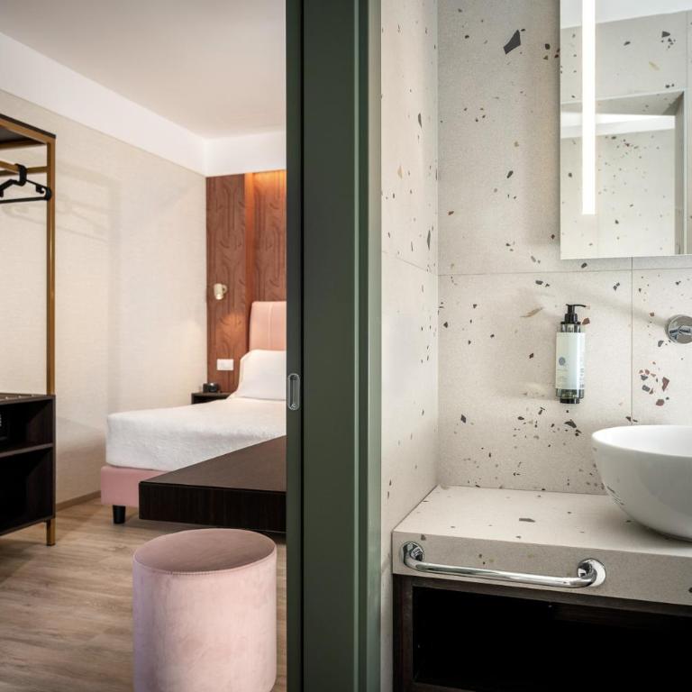 Hotel Sole - Superior Triple Room - 16