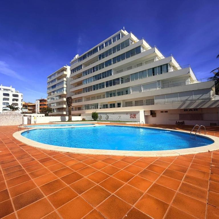 Apartamento en primera línea de mar con terraza y piscina en Rosas, Santa Margarita - ES-204-38 - Appartamento - 1