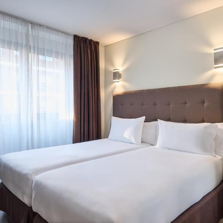Gran Hotel Luna de Granada - Habitación Familiar Doble (2 adultos + 2 niños) - 1