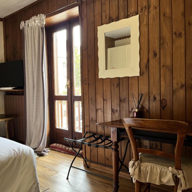 Hotel PIAN DEL SOLE Claviere - Chambre Double ou Lits Jumeaux Standard avec Balcon - 1