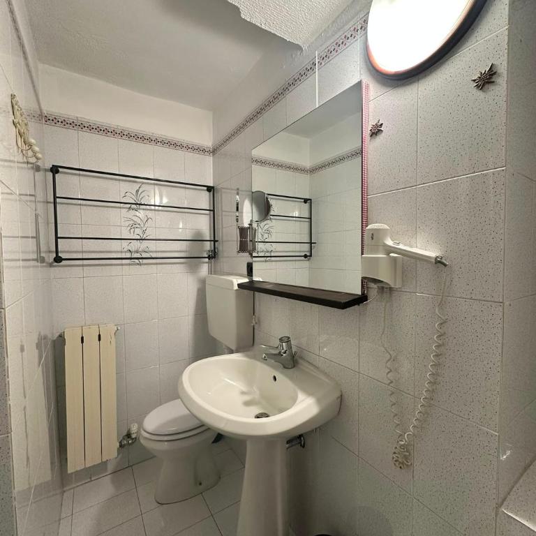 Hotel PIAN DEL SOLE Claviere - Chambre Double ou Lits Jumeaux avec Balcon - 4
