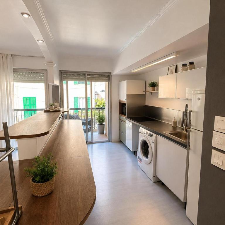 Parking - Grand T2 - Terrasse - Appartement 2 Chambres - 2