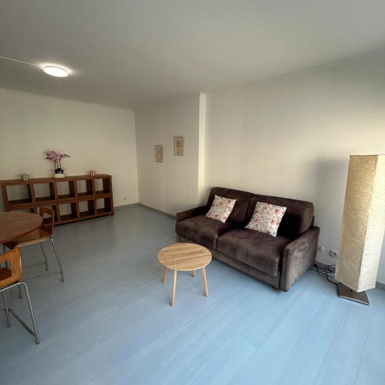 Parking - Grand T2 - Terrasse - Appartement 2 Chambres - 5