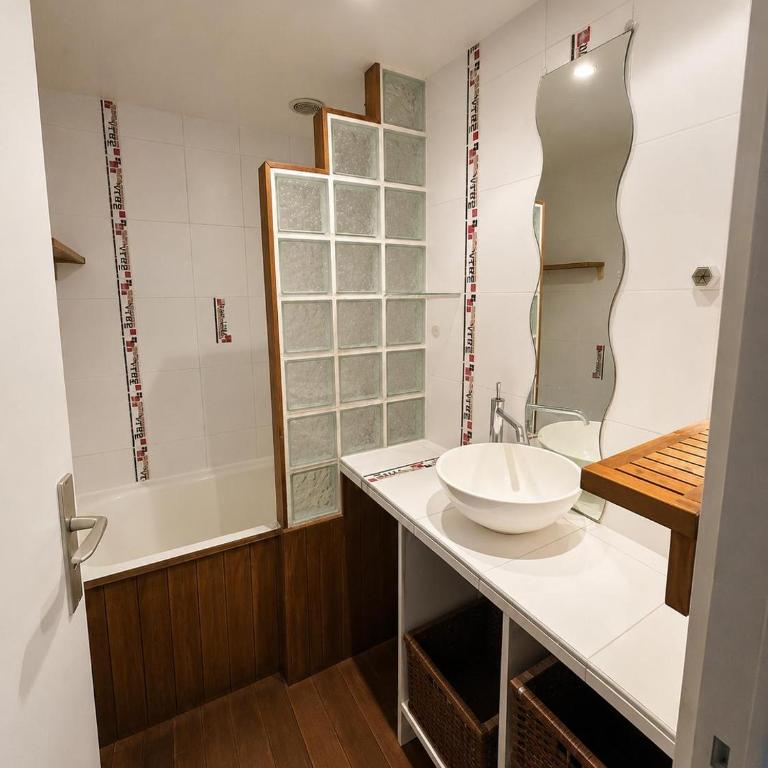 Parking - Grand T2 - Terrasse - Appartement 2 Chambres - 8