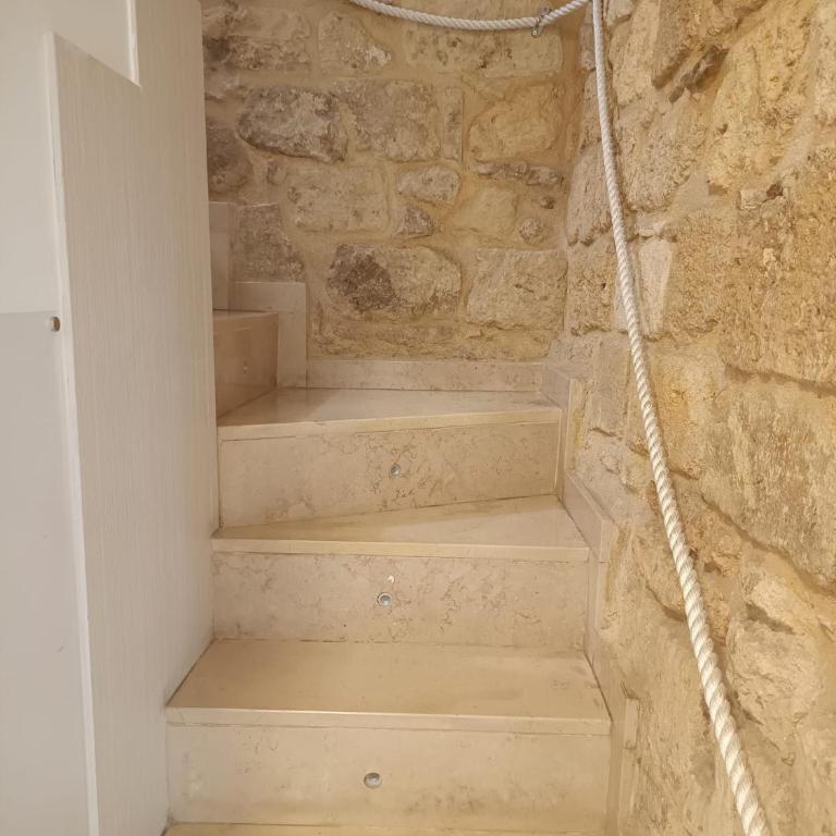 PALAZZO NICOLAUS del BORGO ANTICO - Camera Matrimoniale con Bagno Privato - 11