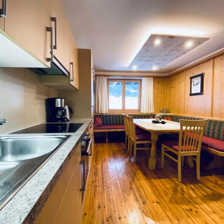 Ferienhaus Oberhuben - Apartment mit 3 Schlafzimmern und Dusche - 6