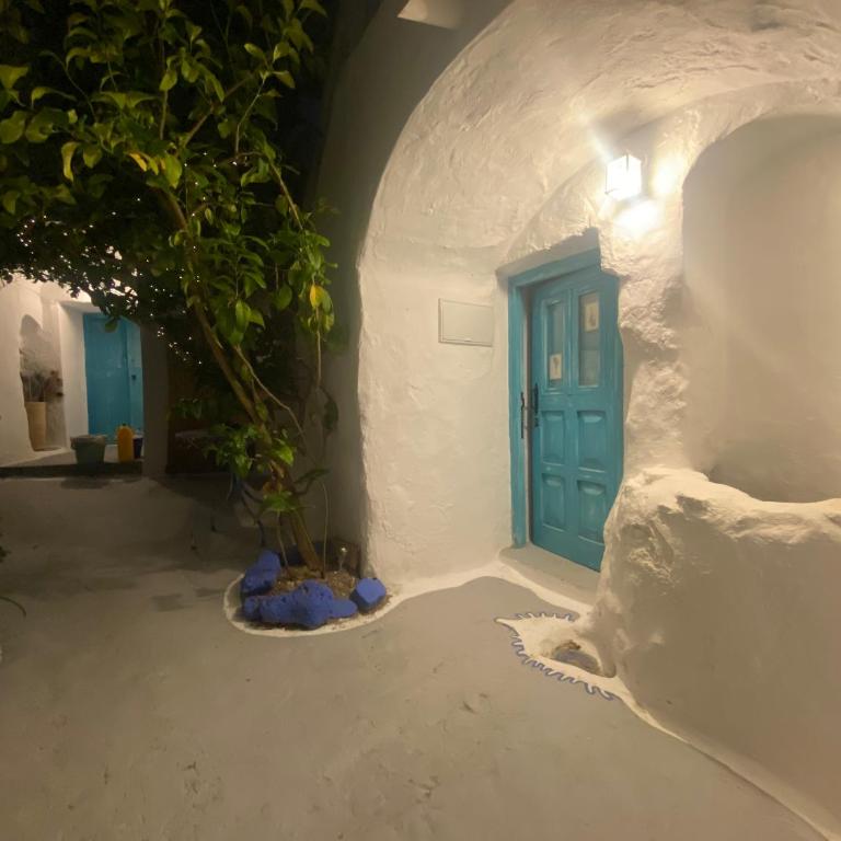 Cave apartment in the heart of the center - One-Bedroom Apartment - 4