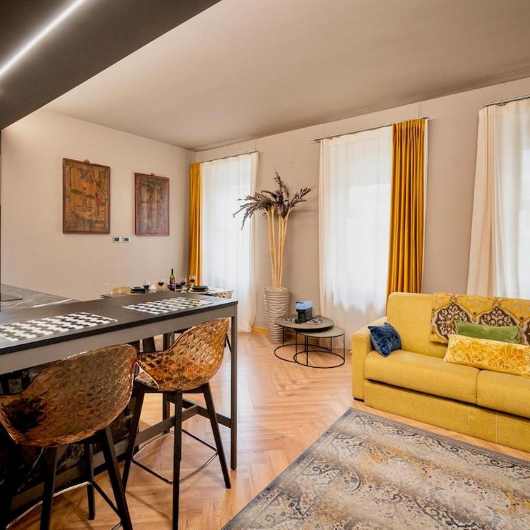 Luxury Museo Egizio - Esclusivo trilocale in pieno centro - Free Wifi - Appartamento con 2 Camere da Letto - 30