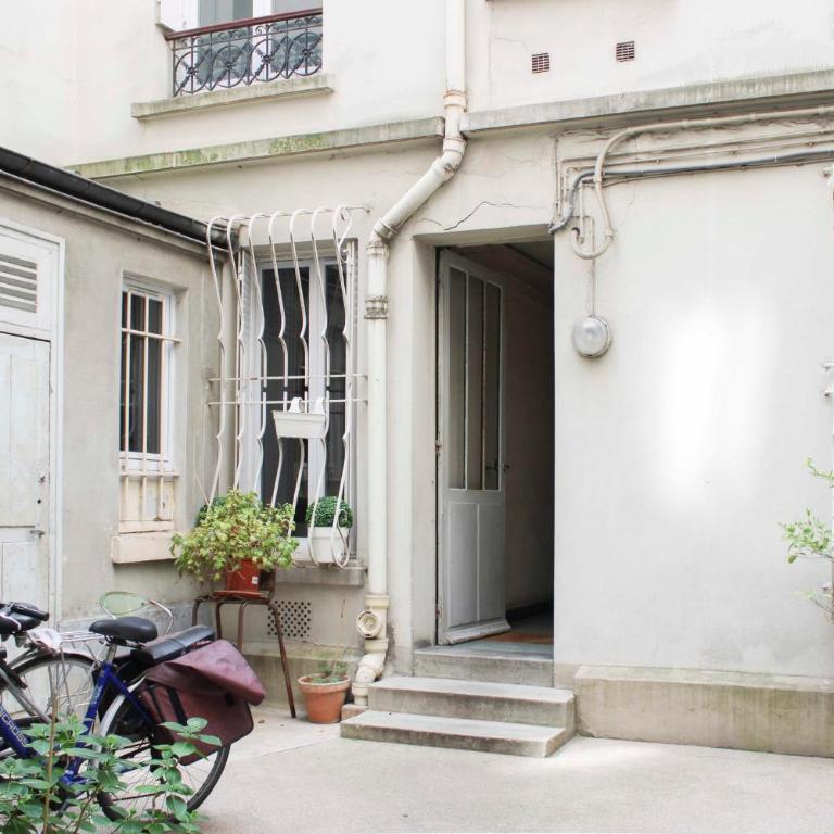 Appartement Lumineux avec Vue Montmartre - 38m - Appartement - 19