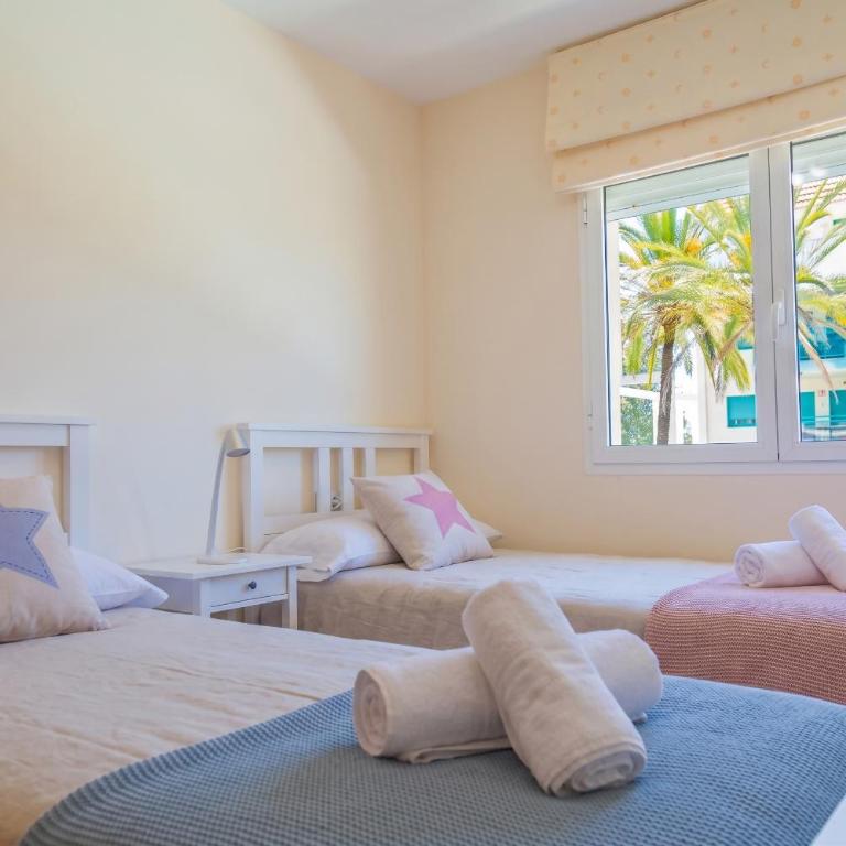 Beach Apartment - Pool - 6px - A/C - Apartment with Pool View - 16