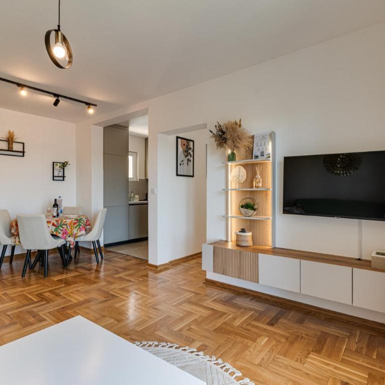Valiya Residences Bečići - Two-Bedroom Deluxe Apartment with Ocean View - 16