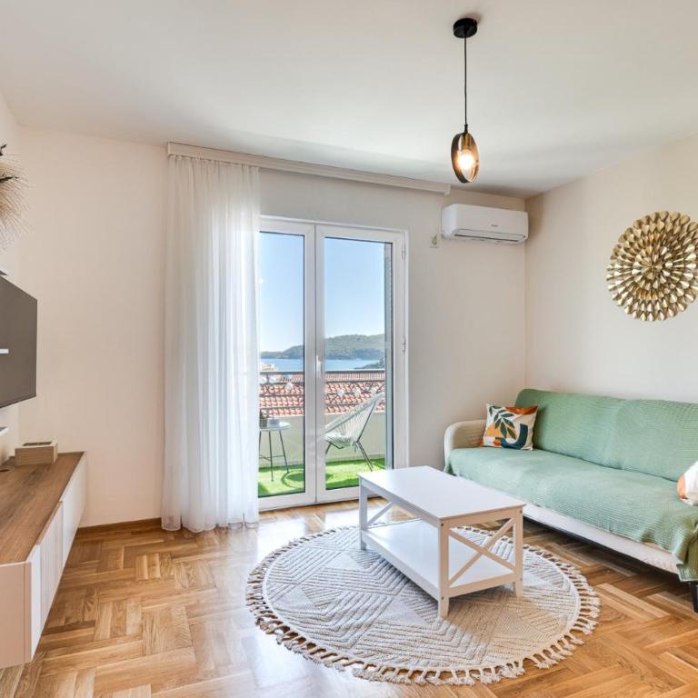 Valiya Residences Bečići - Two-Bedroom Deluxe Apartment with Ocean View - 1