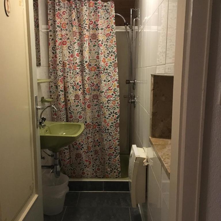 Haus Sabine Braunegger - Apartment mit 3 Schlafzimmern und Dusche - 32