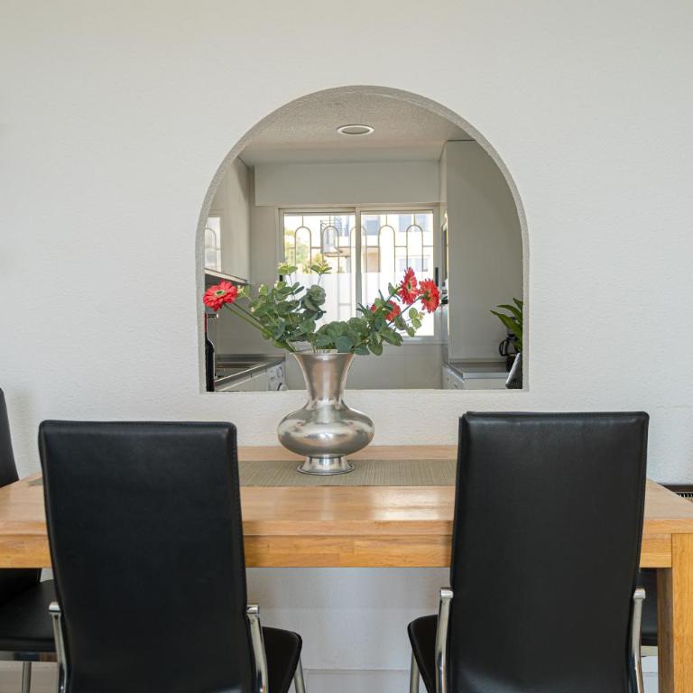 Sandra by the sea - Two-Bedroom Deluxe Apartment with Ocean View - 7
