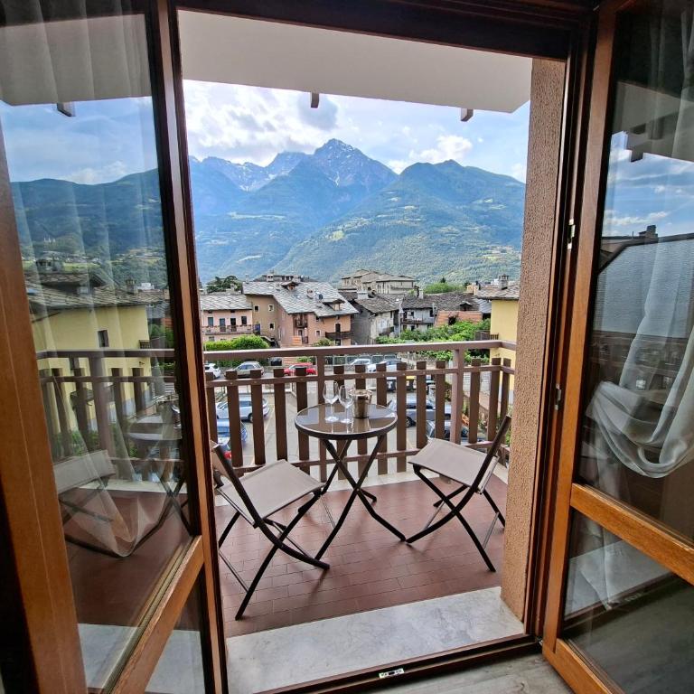 Parcheggio GRATUITO, all'Arco d'Augusto, Chentre en Ville - Two-Bedroom Apartment - 70