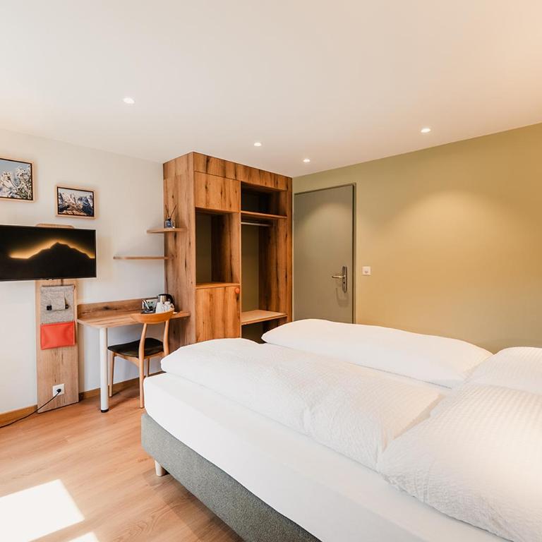Hotel Edelweiss Superior - Twin Room with Eiger View - 2