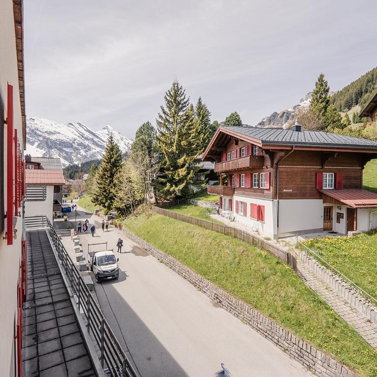 Hotel Edelweiss Superior - Zweibettzimmer mit Dorfblick - 4