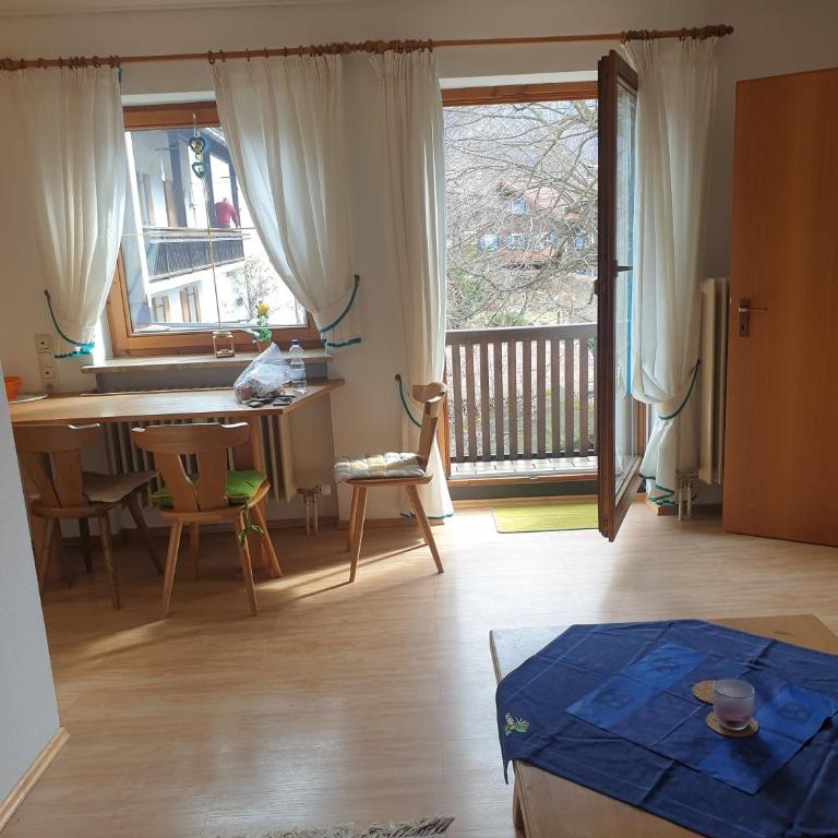 Ferienwohnung Hirschberg - Superior Apartment mit 1 Schlafzimmer und Balkon - 4