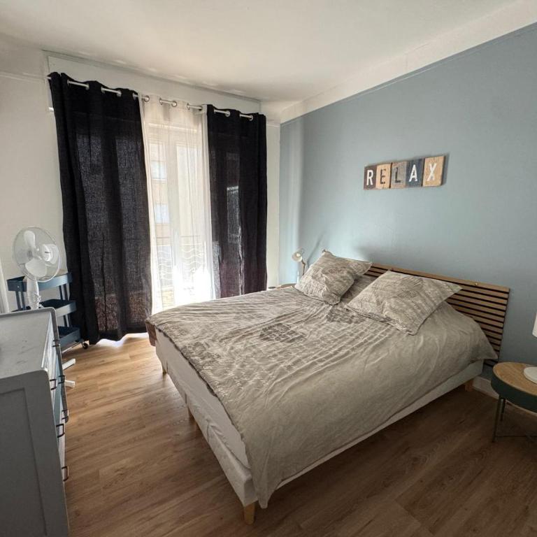 Bel appartement (2p) en plein Centre d’Antibes - Appartement - Vue sur Jardin - 6