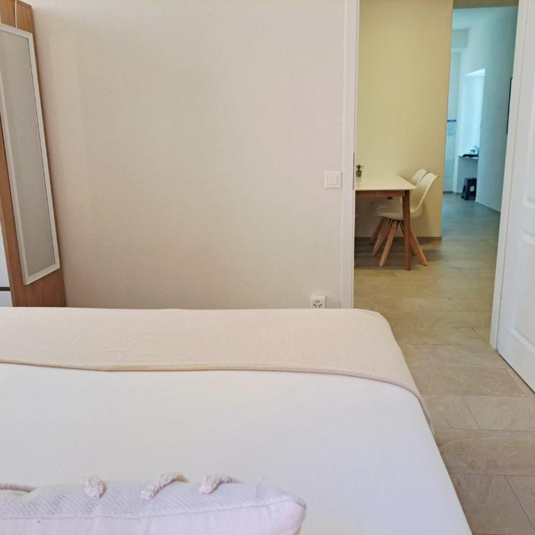 Linen House by Quokka 360 - A Few Steps from Piazza Grande - One-Bedroom Deluxe Apartment - 13