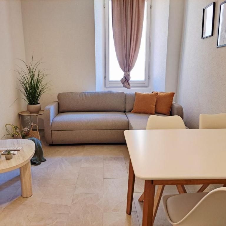 Linen House by Quokka 360 - A Few Steps from Piazza Grande - One-Bedroom Deluxe Apartment - 1