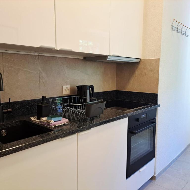 Linen House by Quokka 360 - A Few Steps from Piazza Grande - One-Bedroom Deluxe Apartment - 10