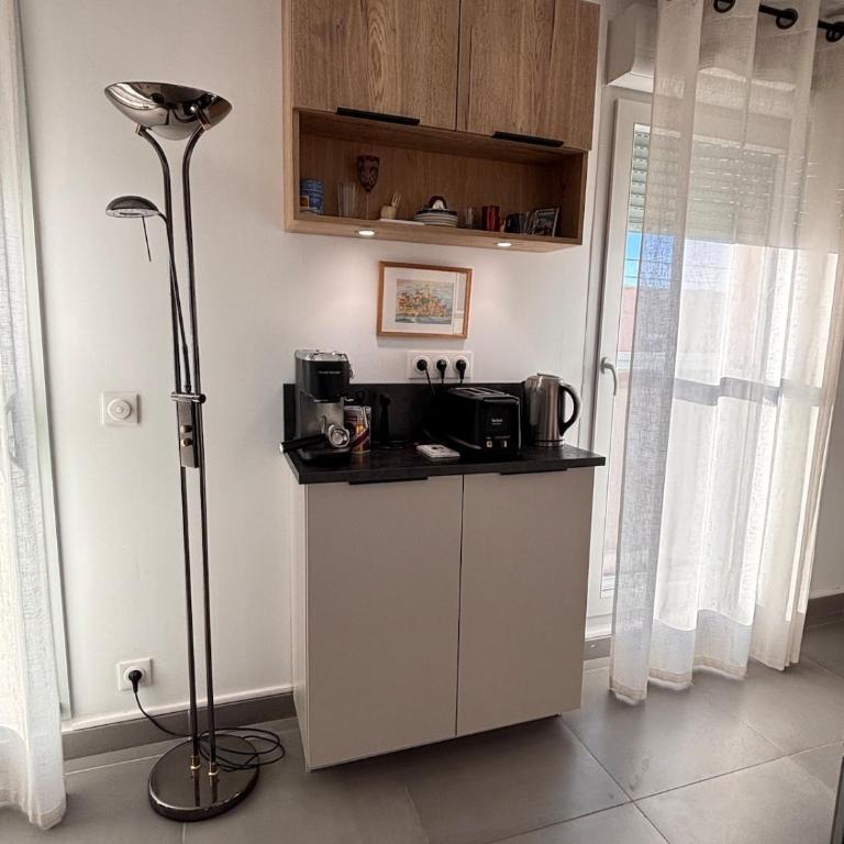 Spacious and quiet, air conditioning, parking, high floor - Appartement 3 Chambres - 29