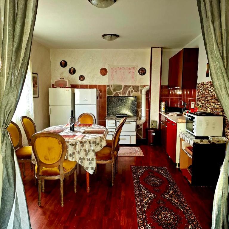 Komani Hideout - Kuća sa 1 Spavaćom Sobom - 13