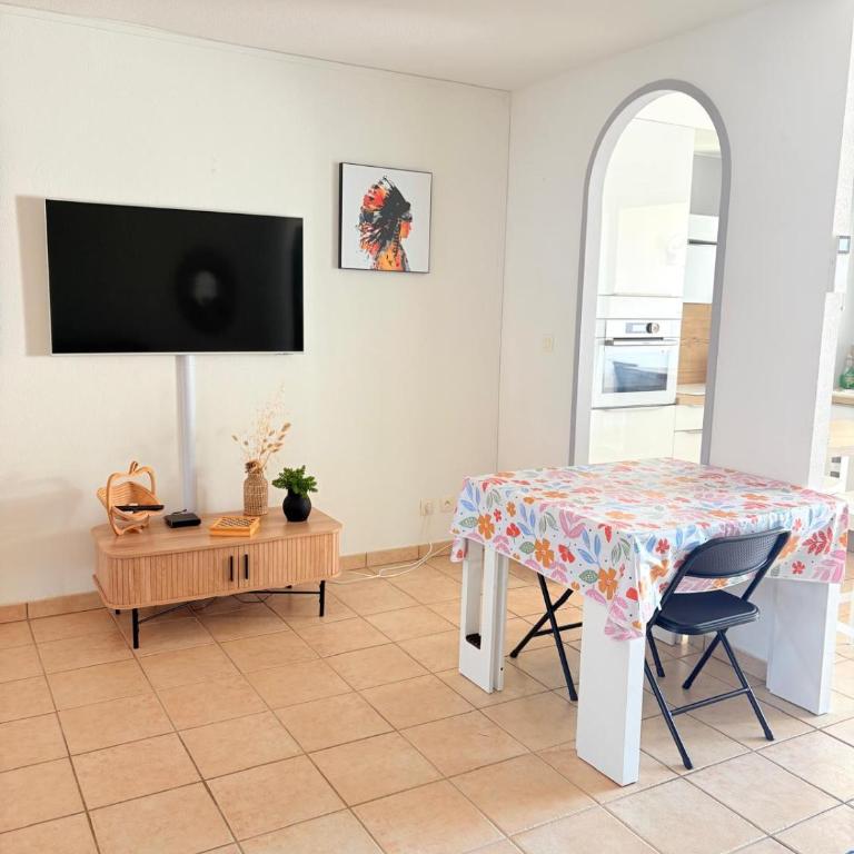 St Cyprien Clim Wifi Piscine dans une magnifique residence - Apartment - 4