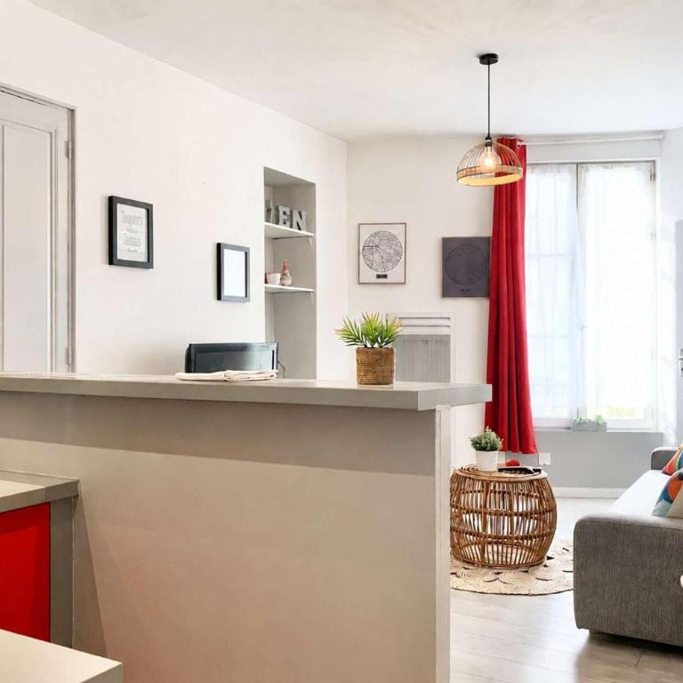 Paris – Studio lumineux tout équipé • 2 pers • Centre Grenoble • Tram à pied - Studio-Apartment - 9