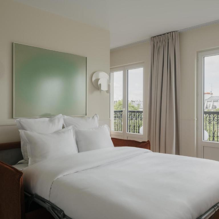 Edgar Suites - Jules Ferry - Two-Bedroom Apartment with View - 13