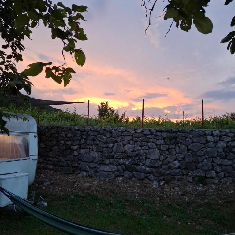Komani Hideout - Kuća sa 1 Spavaćom Sobom - 32