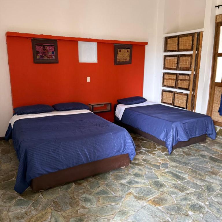 finca hotel palmas frente a panaca - Habitación Triple con balcón - 2