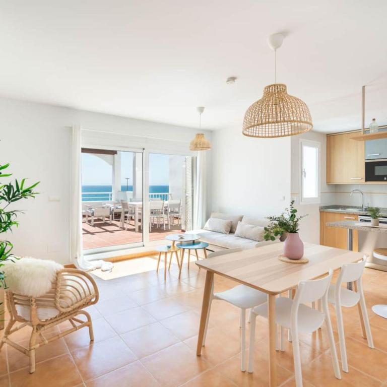 MarLau Breeze - Apartment - 43
