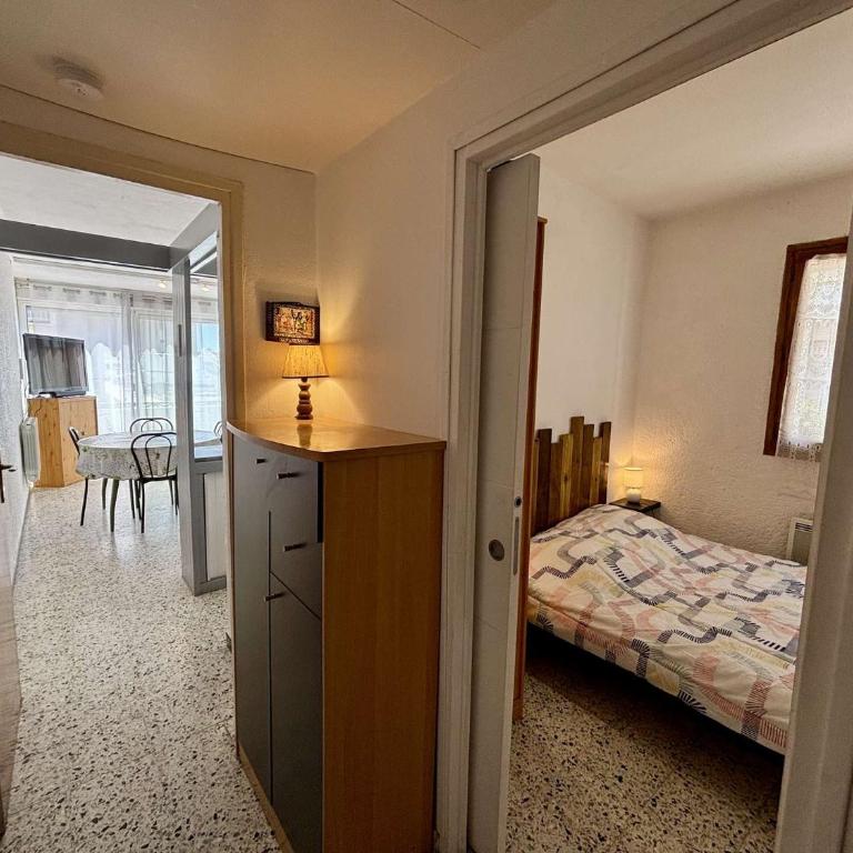 Appartement 2 pièces PORT LA NOUVELLE PN240-001 - Appartement 1 Chambre - 9