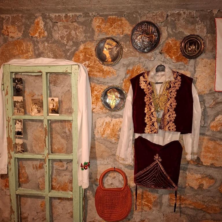 Komani Hideout - Kuća sa 1 Spavaćom Sobom - 39