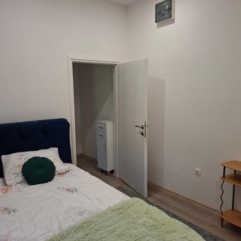Apartment with Terrace & Countryside View - Apartman sa 1 Spavaćom Sobom - 8