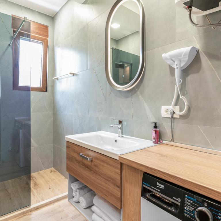 SaraMiaMare - One-Bedroom Apartment - 7