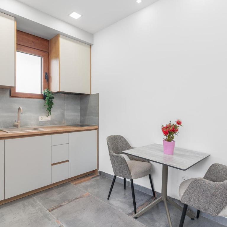 SaraMiaMare - One-Bedroom Apartment - 6